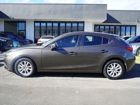 Used 2014 MAZDA MAZDA3 i Grand Touring FWD image 2