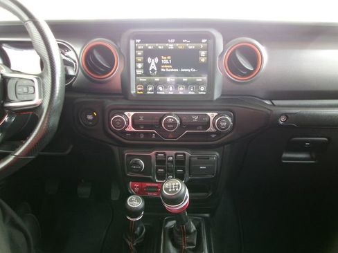 Used 2022 Jeep Gladiator Mojave w/ Trailer Tow Package image 13