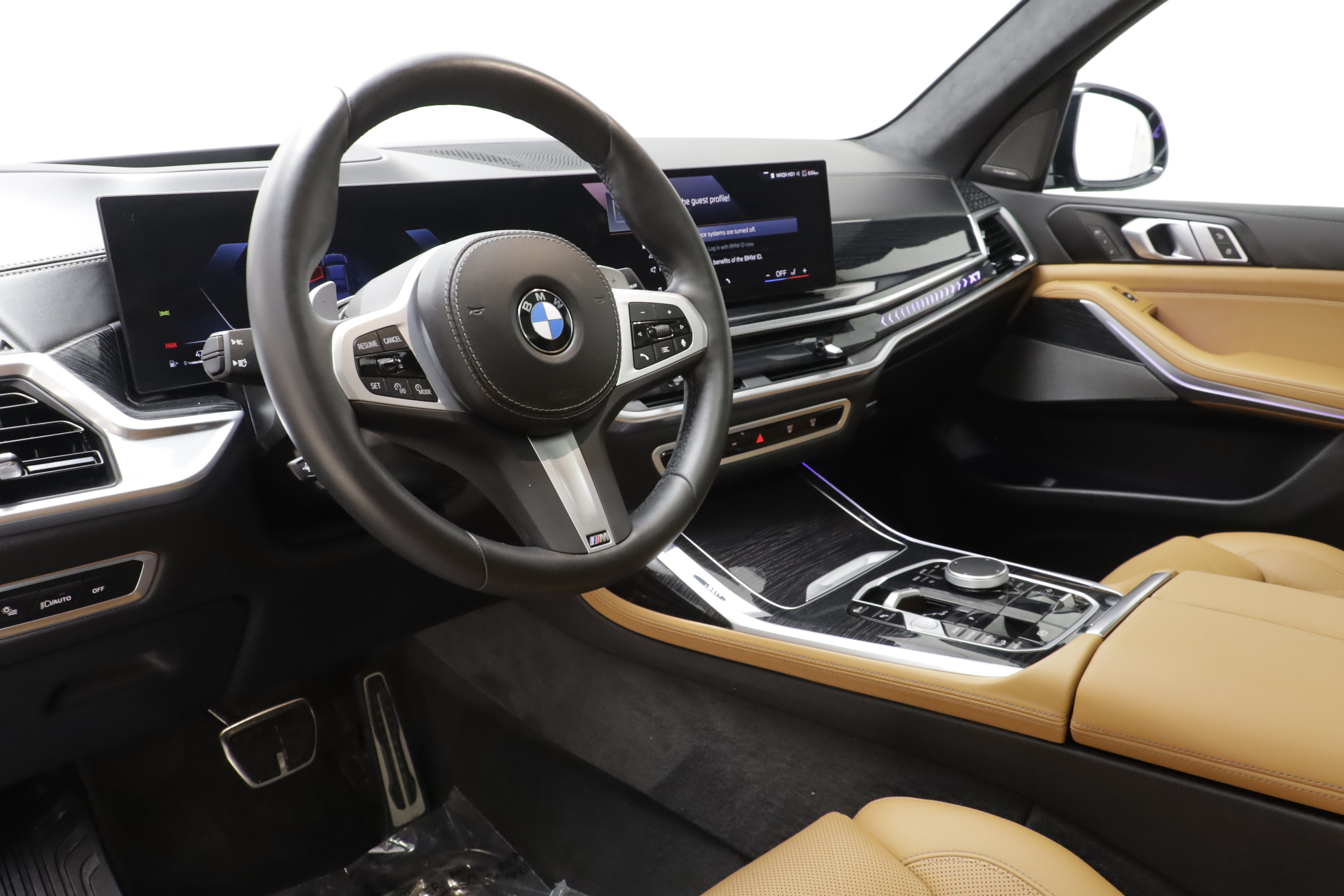 Used 2026 BMW X7 xDrive40i w/ M Sport Package AWD/4WD image 7
