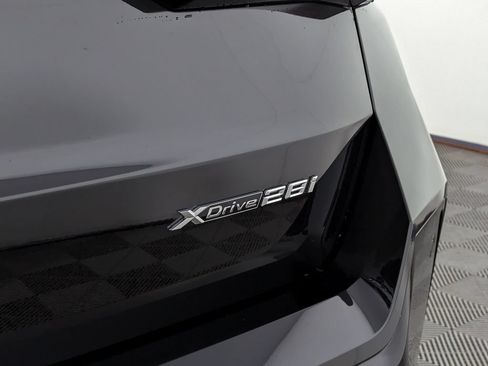 Used 2025 BMW X1 xDrive28i w/ M Sport Package AWD/4WD image 12