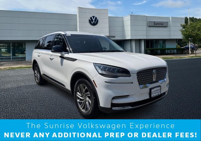 Used 2023 Lincoln Aviator AWD w/ Elements Package image 1