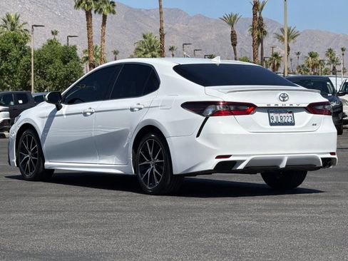 Used 2024 Toyota Camry SE FWD image 5