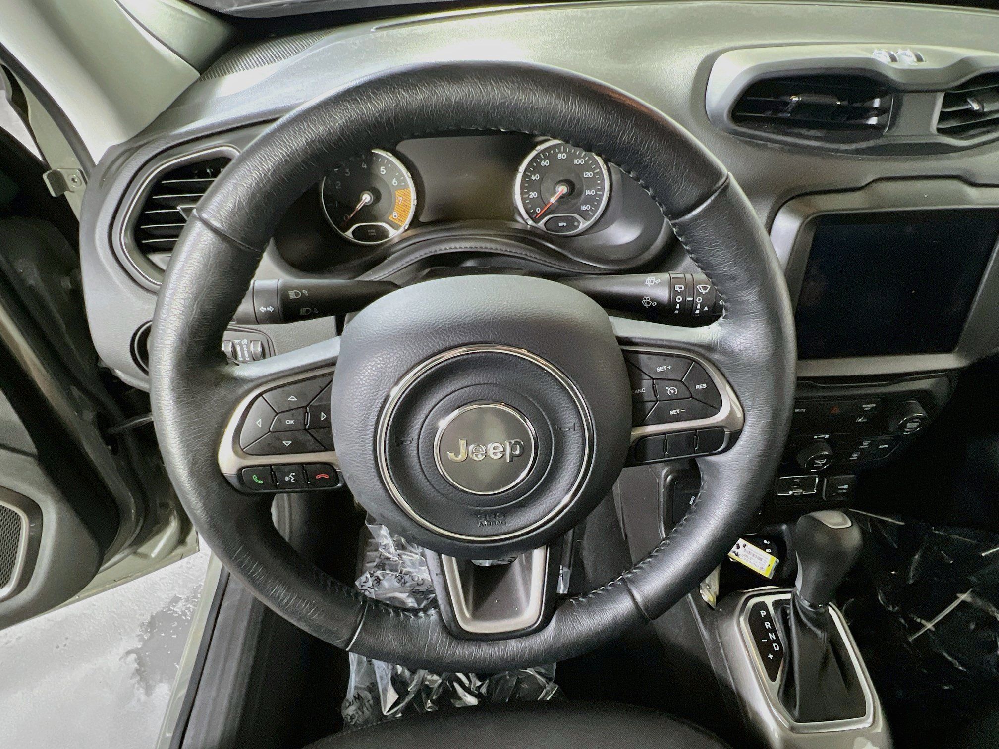 Used 2022 Jeep Renegade Latitude w/ Convenience Group AWD/4WD image 11