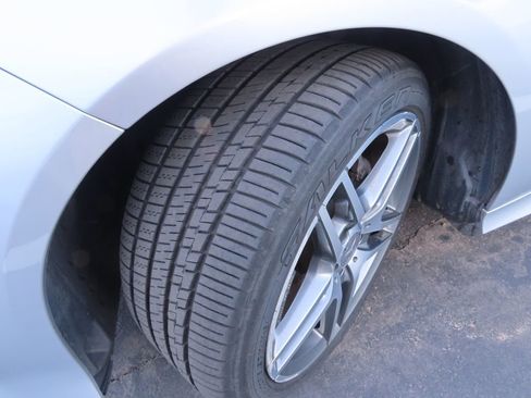 Used 2015 Mercedes-Benz E 400 Sedan image 14