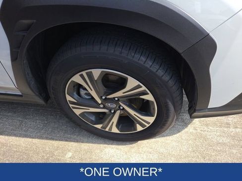 Used 2025 Subaru Crosstrek 2.5i Premium AWD/4WD image 5