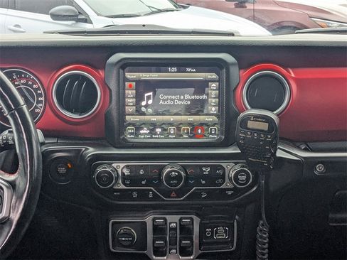 Used 2018 Jeep Wrangler Unlimited Rubicon image 18