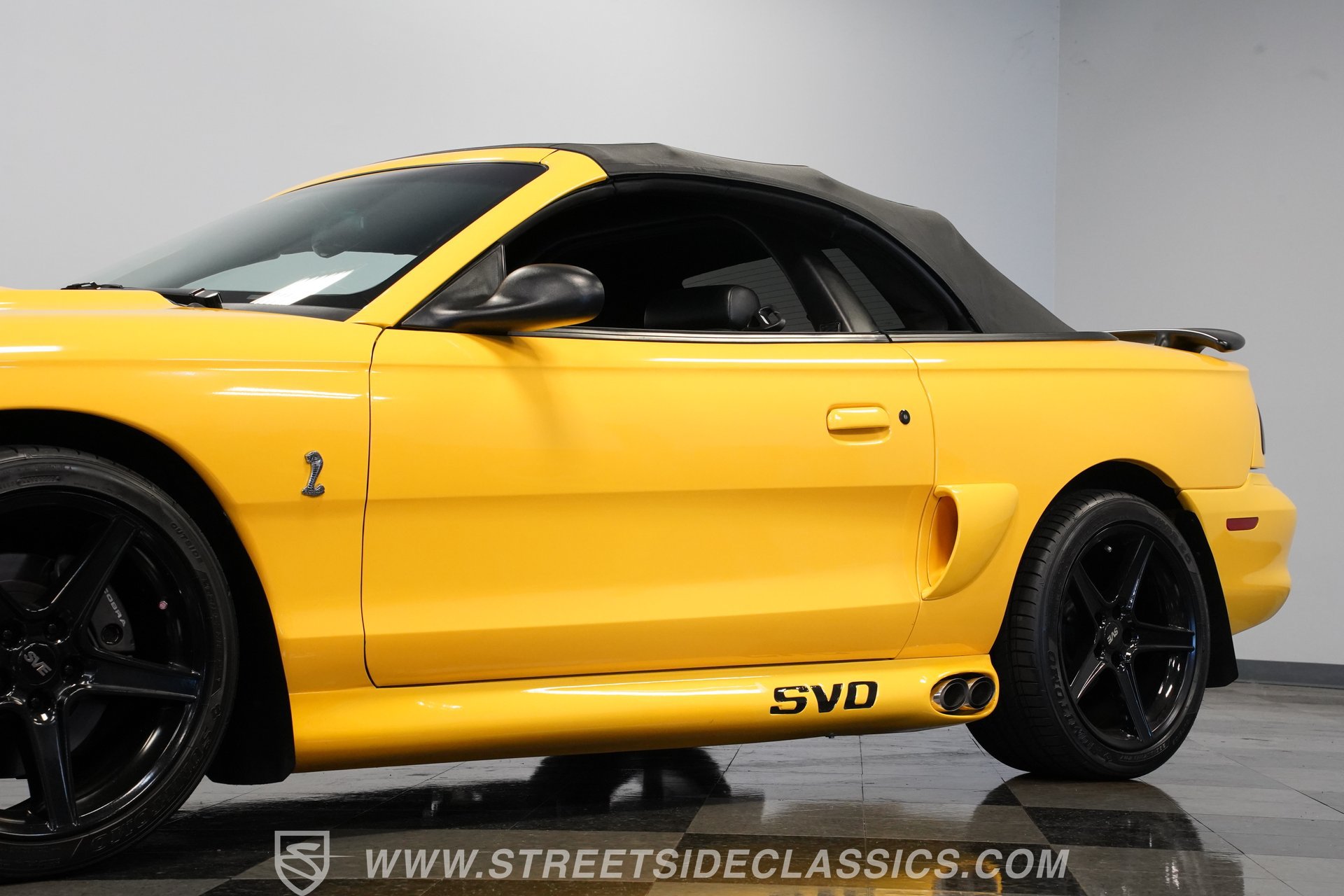 Used 1998 Ford Mustang Cobra RWD image 23
