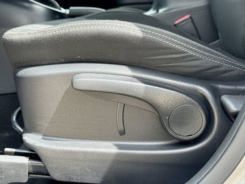 Used 2018 Kia Soul + FWD image 17
