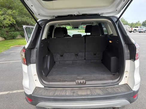 Used 2017 Ford Escape SE AWD/4WD image 12