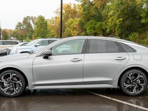 Used 2025 Kia K5 GT-Line w/ GT-Line Premium Package image 9