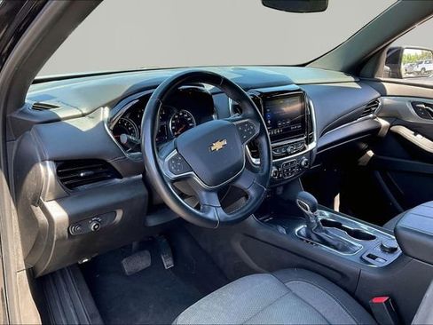 Used 2023 Chevrolet Traverse LT AWD/4WD image 12