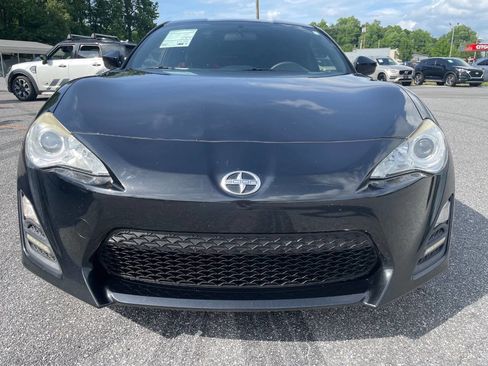 Used 2016 Scion FR-S RWD image 5