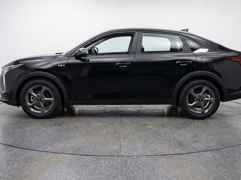 Used 2025 Kia K4 LXS image 3