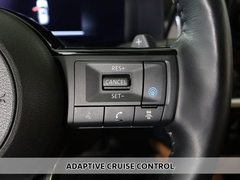 Used 2023 Nissan Pathfinder Platinum AWD/4WD image 5