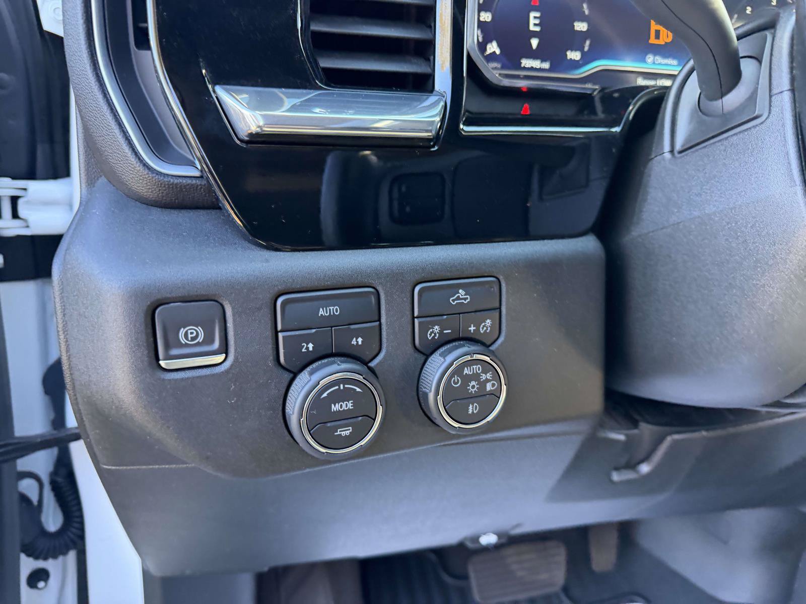 Used 2023 Chevrolet Silverado 1500 RST w/ Rally Edition AWD/4WD image 20