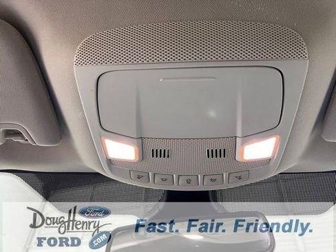 Used 2024 Ford Edge SEL image 43
