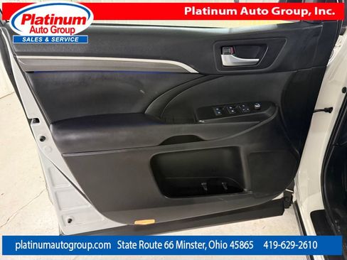 Used 2019 Toyota Highlander SE AWD/4WD image 41