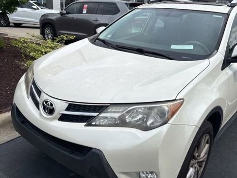 Used 2013 Toyota RAV4 Limited AWD/4WD image 4
