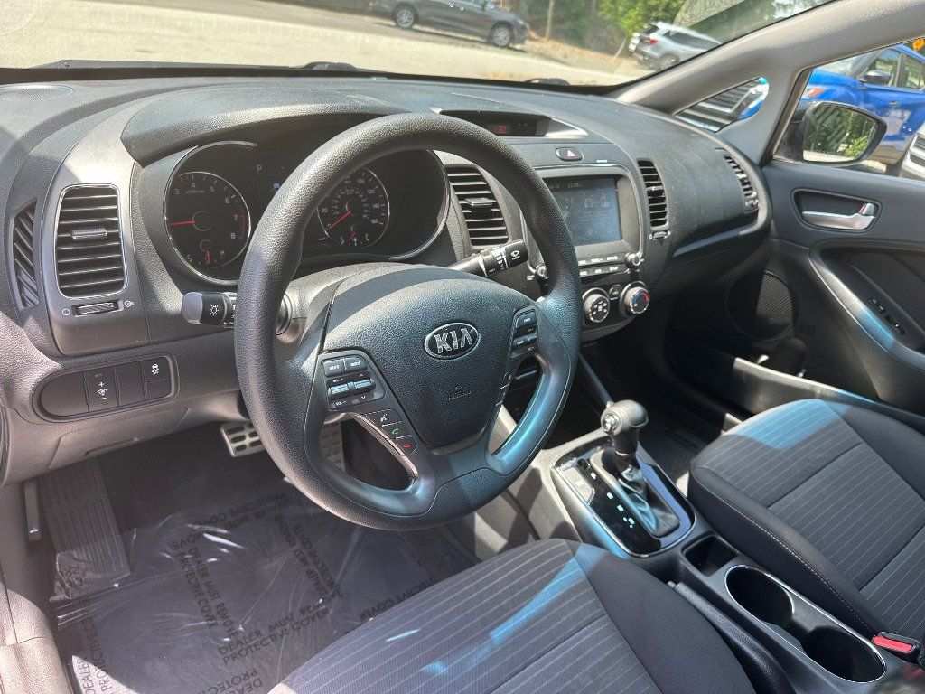 Used 2018 Kia Forte LX w/ LX Popular Package FWD image 10