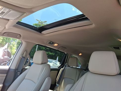 Certified 2024 Honda Odyssey EX-L image 13