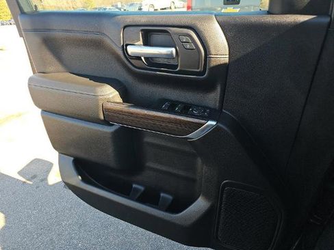 Used 2020 Chevrolet Silverado 1500 LT image 12