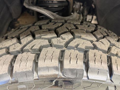 Used 2024 GMC Sierra 1500 Pro w/ Pro Value Package image 10