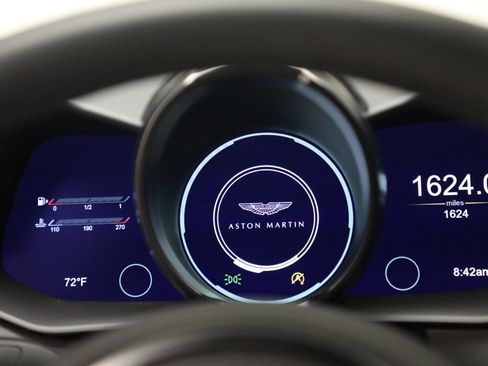 Used 2023 Aston Martin DBS Coupe image 24
