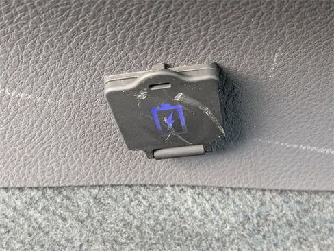 Used 2023 Toyota Camry XLE w/ Navigation Package image 19