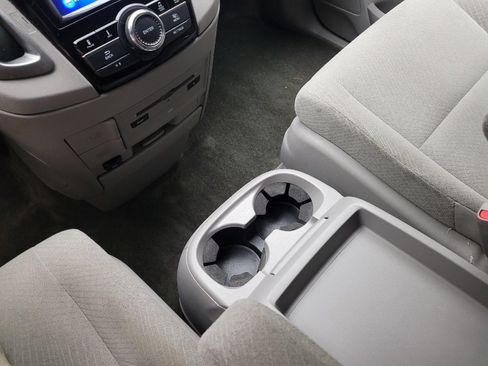 Used 2016 Honda Odyssey SE image 26