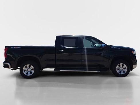 Used 2023 Chevrolet Silverado 1500 LT w/ Protection Package AWD/4WD image 7