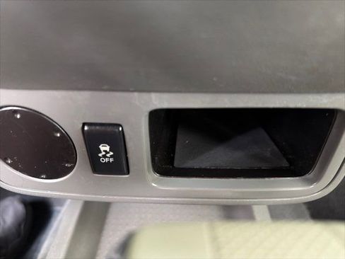 Used 2019 Nissan Frontier S RWD image 22