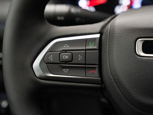 New 2026 Jeep Compass Latitude AWD/4WD image 16