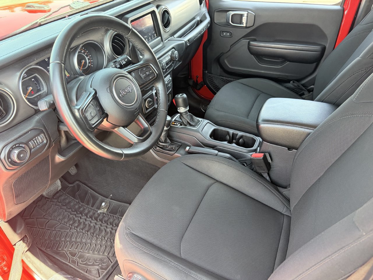 Used 2021 Jeep Wrangler Sport AWD/4WD image 17