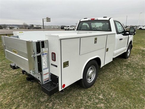 Certified 2023 Ford F250 XL image 3