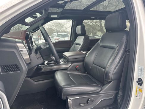 Used 2023 Ford F150 Lariat w/ Equipment Group 502A High image 3