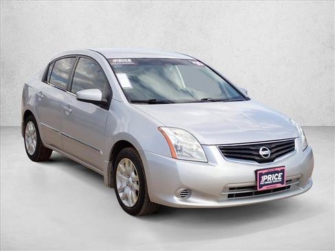 Used 2010 Nissan Sentra 2.0 S FWD image 6