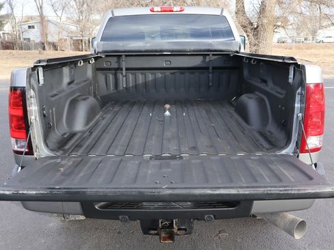 Used 2014 GMC Sierra 2500 Denali w/ Suspension Package, Off-Road image 14