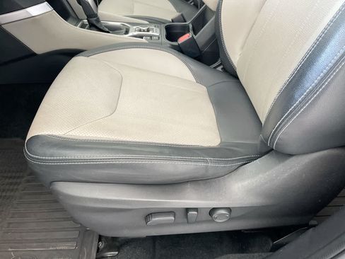 Used 2019 Subaru Forester Limited AWD/4WD image 12
