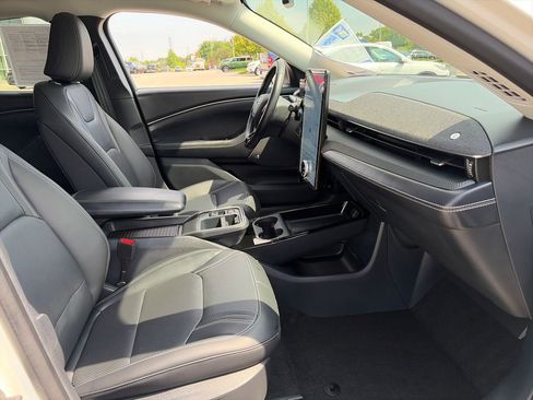 Used 2025 Ford Mustang Mach-E Premium AWD/4WD image 11