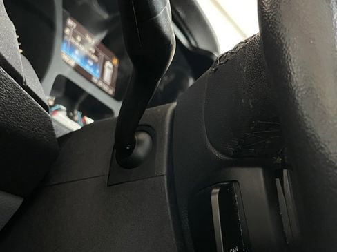 Used 2016 Ford Transit 150 XLT image 27