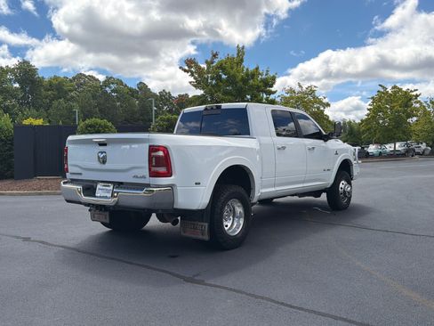 Used 2022 RAM 3500 Laramie AWD/4WD image 3