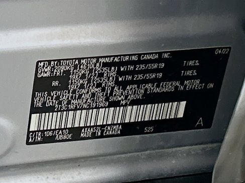 Used 2022 Toyota RAV4 XLE Premium FWD image 29