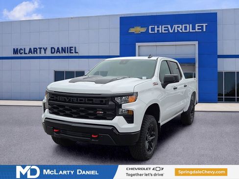 New 2026 Chevrolet Silverado 1500 Custom Trail Boss AWD/4WD image 2
