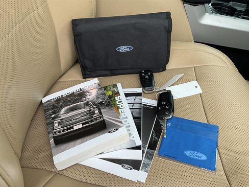 Used 2017 Ford F350 Lariat w/ Chrome Package image 29