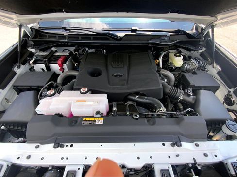 New 2026 Toyota Tundra SR5 AWD/4WD image 14