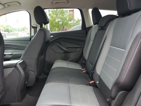 Used 2015 Ford Escape SE FWD image 22