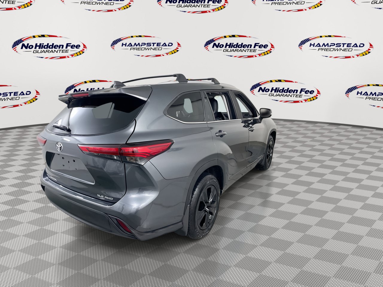 Used 2023 Toyota Highlander XLE AWD/4WD image 9