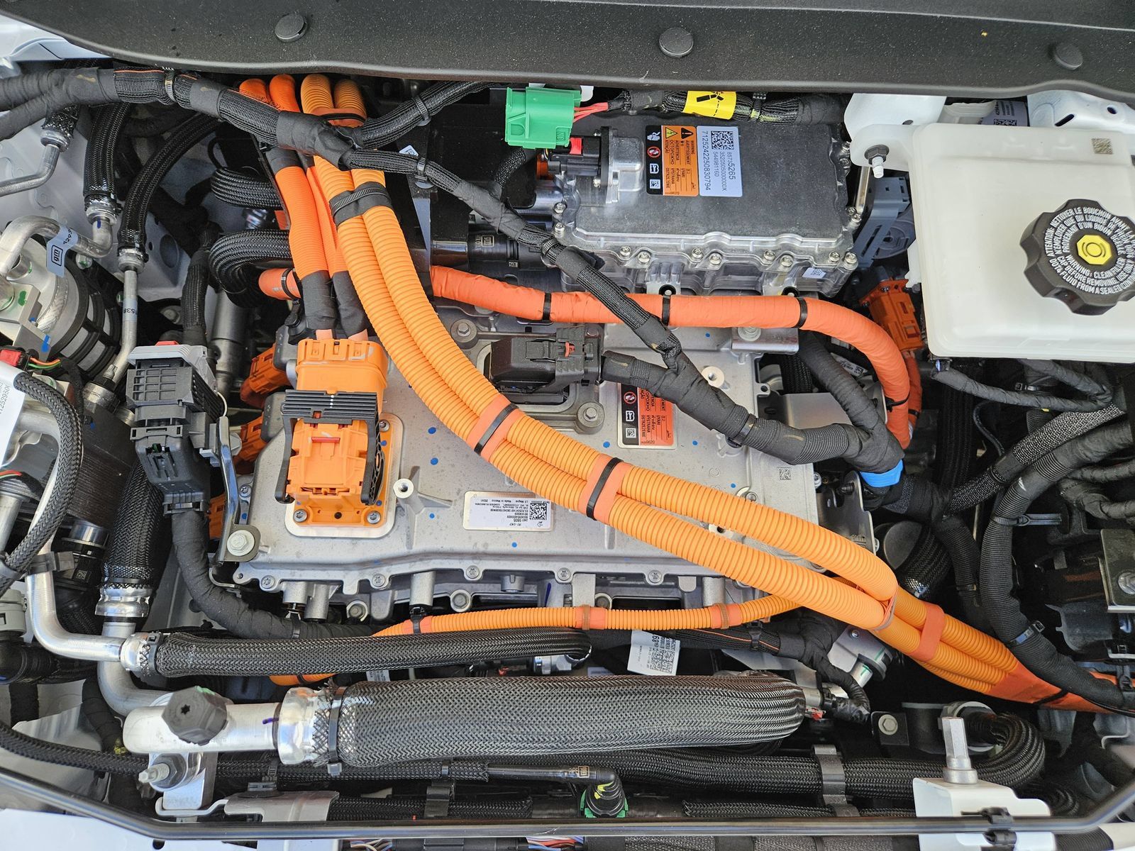 New 2027 Chevrolet Bolt RS FWD image 25