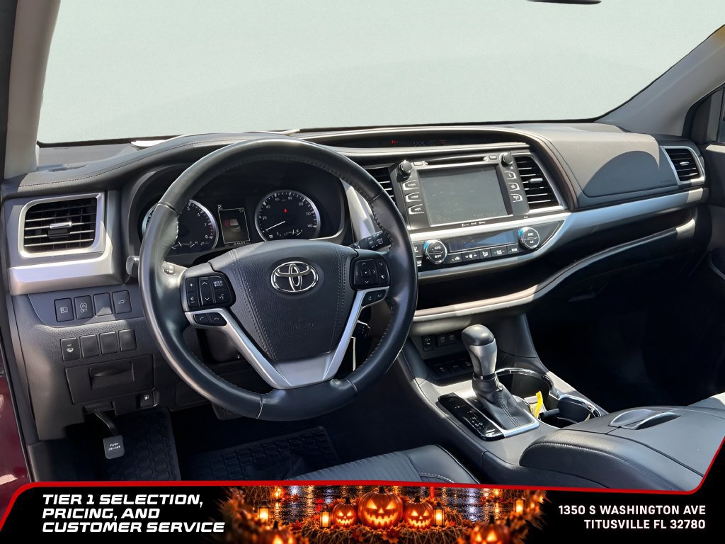 Used 2018 Toyota Highlander Plus w/ Carpet Mat Package (TMS) AWD/4WD image 23