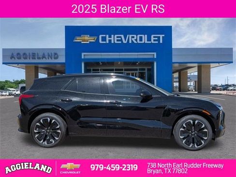 New 2025 Chevrolet Blazer EV RS image 2